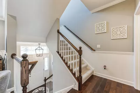 Entry Way - 4306 Monroe Ave, Naperville, IL 60564 photo 1 of 1