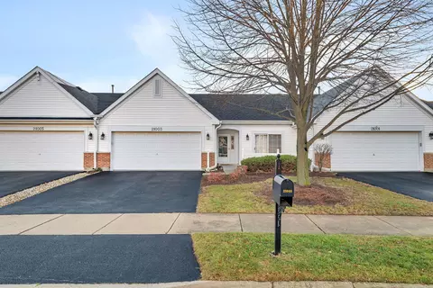 21003 W Braxton Ln, Plainfield, IL 60544