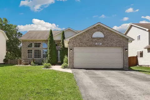 2916 Indian Springs Ct, Joliet, IL 60435