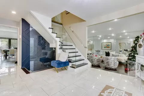 Entry Way - Undisclosed, Olympia Fields, IL 60461 photo 1 of 3