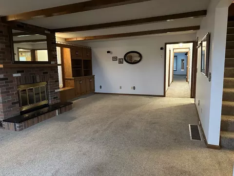 Living - 20608 Carroll Rd, Morrison, IL 61270 photo 3 of 6