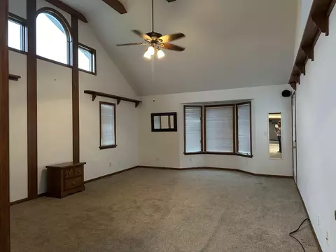 Living - 20608 Carroll Rd, Morrison, IL 61270 photo 4 of 6