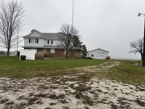 Exterior - 20608 Carroll Rd, Morrison, IL 61270 photo 2 of 2