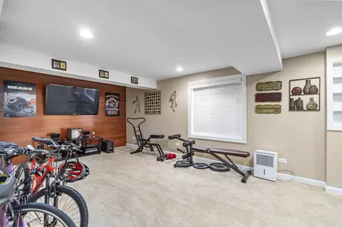 Other - 5371 Galloway Dr, Hoffman Estates, IL 60192 photo 9 of 10