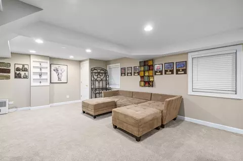 Other - 5371 Galloway Dr, Hoffman Estates, IL 60192 photo 8 of 10