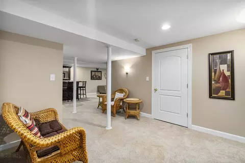 Entry Way - 5371 Galloway Dr, Hoffman Estates, IL 60192 photo 2 of 2