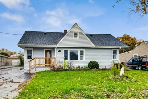 10515 Nevada Ave, Melrose Park, IL 60164