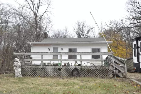 3366 E 2059th Rd, Ottawa, IL 61350