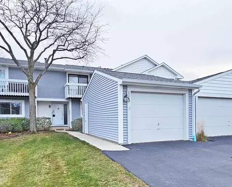 113 Hampton Pl, Vernon Hills, IL 60061