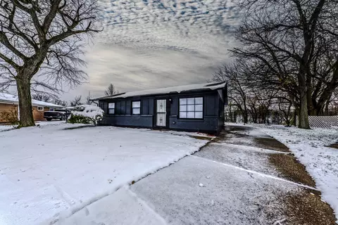 1888 Andover Ct, Chicago Heights, IL 60411