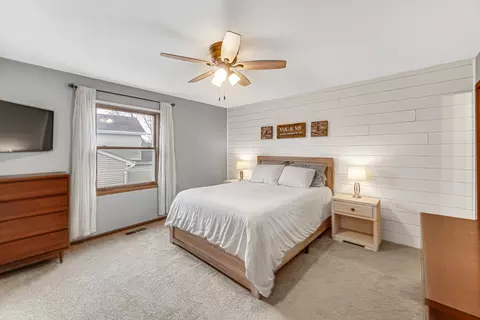 Bedroom - 312 S Cross Trl, Mchenry, IL 60050 photo 1 of 4