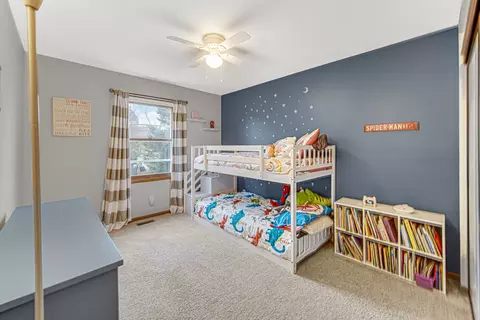 Bedroom - 312 S Cross Trl, Mchenry, IL 60050 photo 3 of 4