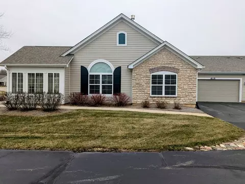 615 Schumann St, Woodstock, IL 60098