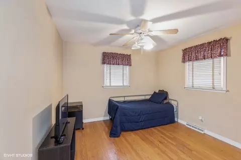 18445 Oak Ave, Lansing, IL 60438 photo 8
