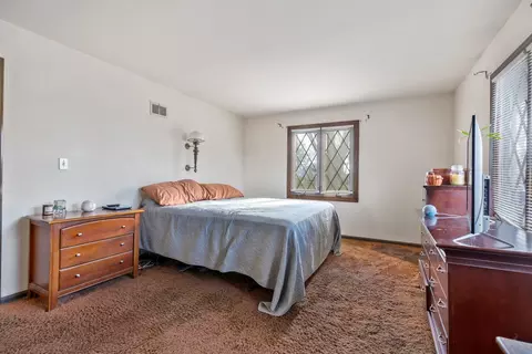 9 N755 Tipi Ln, Elgin, IL 60124 photo 15