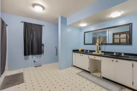 9 N755 Tipi Ln, Elgin, IL 60124 photo 16
