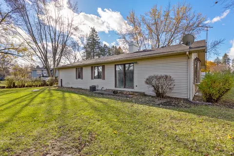 9 N755 Tipi Ln, Elgin, IL 60124 photo 21