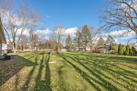 9 N755 Tipi Ln, Elgin, IL 60124 photo 24