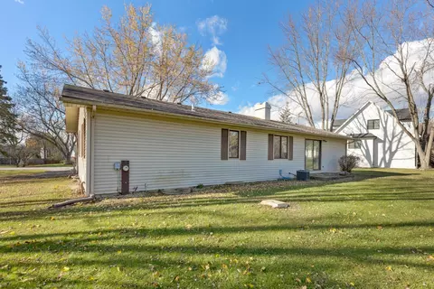 9 N755 Tipi Ln, Elgin, IL 60124 photo 20