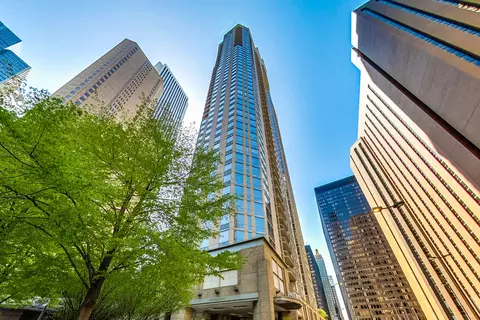 222 N Columbus Dr #1901, Chicago, IL 60601