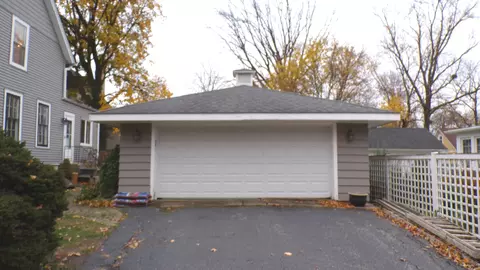 618 N West St, Wheaton, IL 60187 photo 29