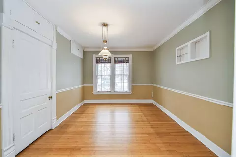 618 N West St, Wheaton, IL 60187 photo 9