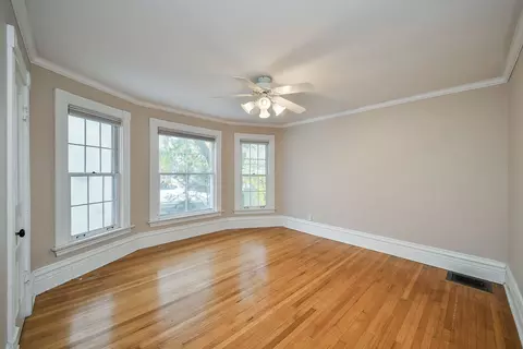 618 N West St, Wheaton, IL 60187 photo 15
