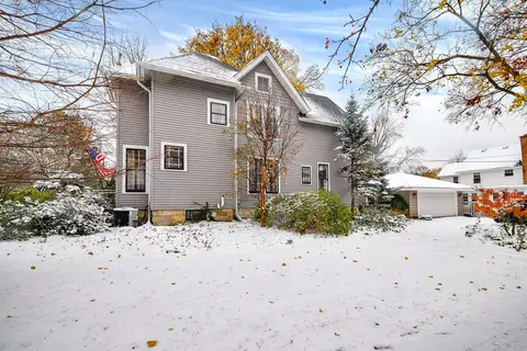 618 N West St, Wheaton, IL 60187 photo 23