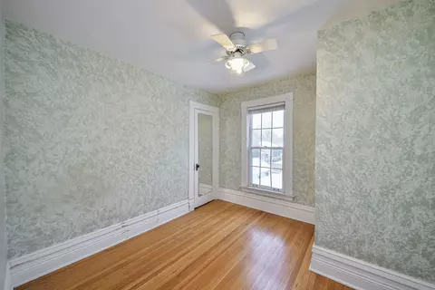 618 N West St, Wheaton, IL 60187 photo 17