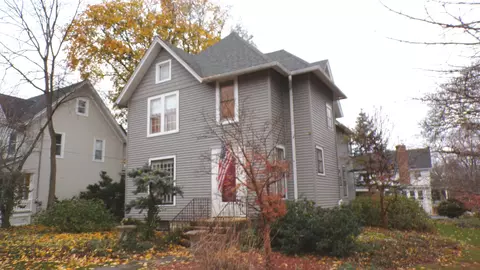 618 N West St, Wheaton, IL 60187 photo 3