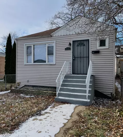 9026 S Ellis Ave, Chicago, IL 60619