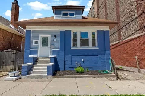 2416 E 74th St, Chicago, IL 60649 photo 1