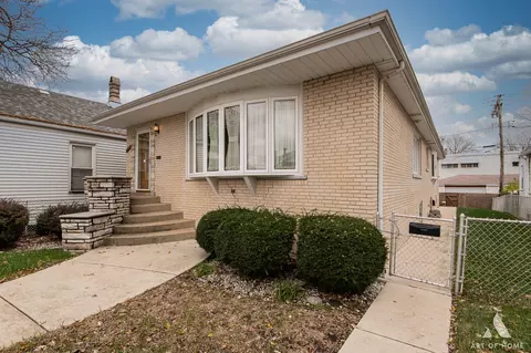 2939 S Arch St, Chicago, IL 60608