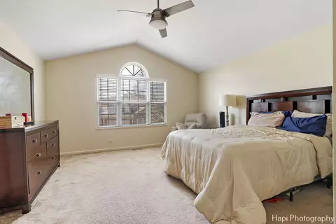 885 Dandridge Ct, Elgin, IL 60120 photo 16