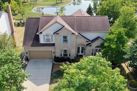 151 Rosewood Dr, Streamwood, IL 60107
