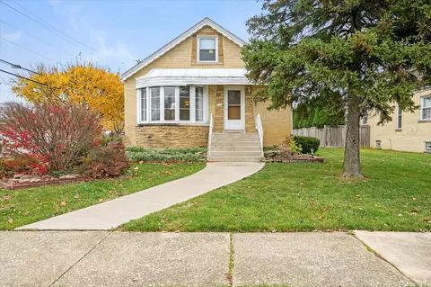 1901 Suffolk Ave, Westchester, IL 60154