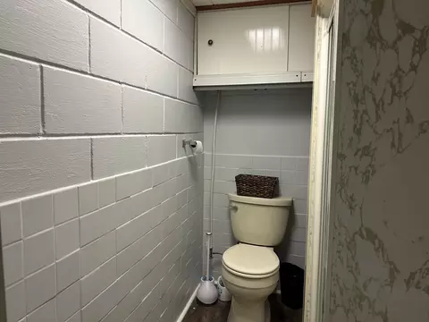 Bath - 537 E High St, Morrison, IL 61270 photo 2 of 2