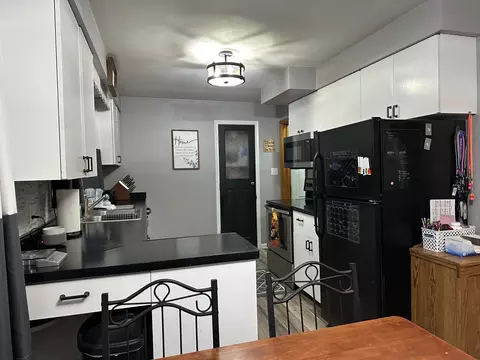 Kitchen - 537 E High St, Morrison, IL 61270 photo 2 of 2