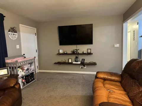 Living - 537 E High St, Morrison, IL 61270 photo 2 of 3