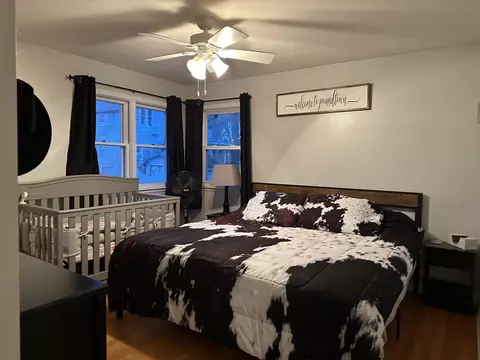 Bedroom - 537 E High St, Morrison, IL 61270 photo 3 of 3