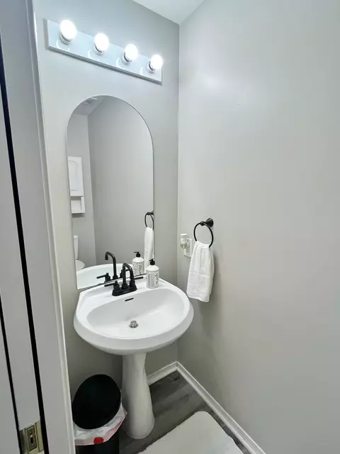 1231 Beacon Hill Ct, Normal, IL 61761 photo 10