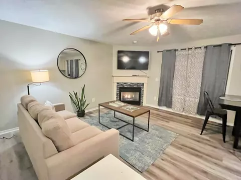 1231 Beacon Hill Ct, Normal, IL 61761 photo 3