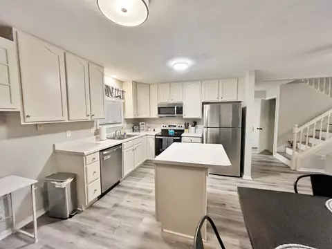 1231 Beacon Hill Ct, Normal, IL 61761 photo 6