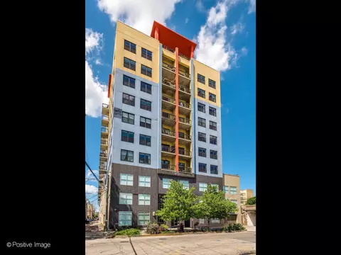 1122 W Catalpa Ave #501, Chicago, IL 60640