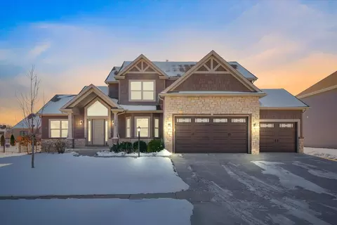 1109 Ashford Ct, Mahomet, IL 61853