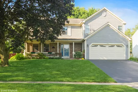 508 Old Hunt Rd, Fox River Grove, IL 60021