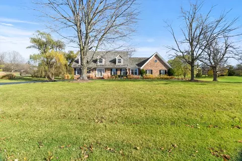 25577 N Broken Bow Pass, Barrington, IL 60010