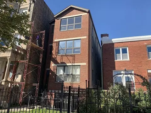 5516 S Indiana Ave #4, Chicago, IL 60637