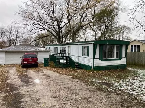 5245 Sandridge Rd, Morris, IL 60450