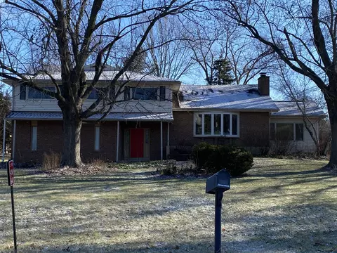 4 N647 Faireno Dr, Elburn, IL 60119